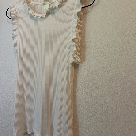H&M Ruffled White Tank - Picture 4 of 8